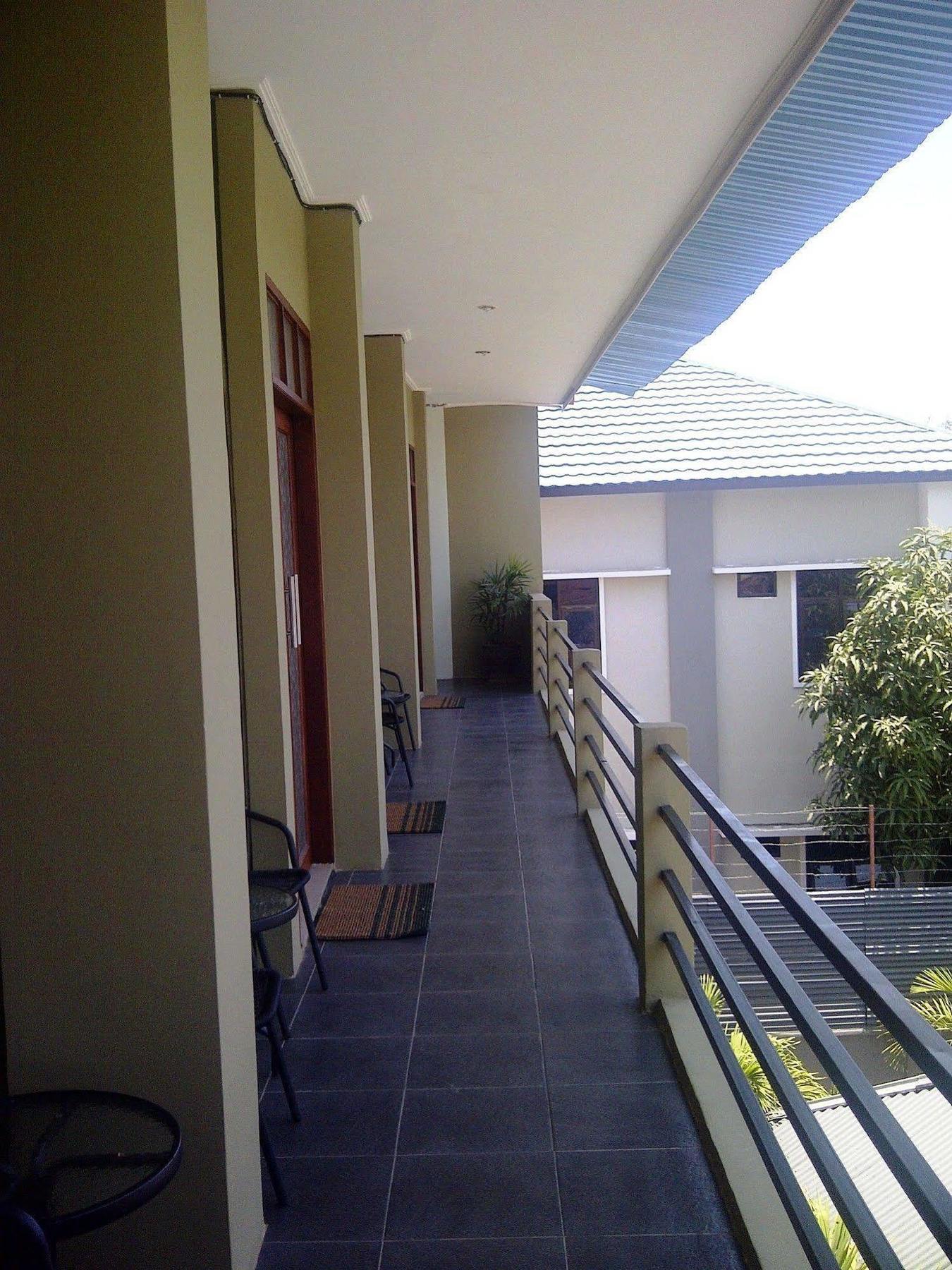 Makassar Breeze Place Residence Eksteriør billede