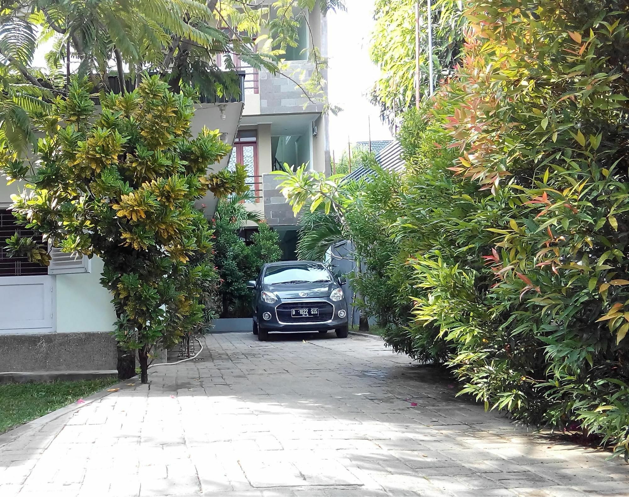 Makassar Breeze Place Residence Eksteriør billede